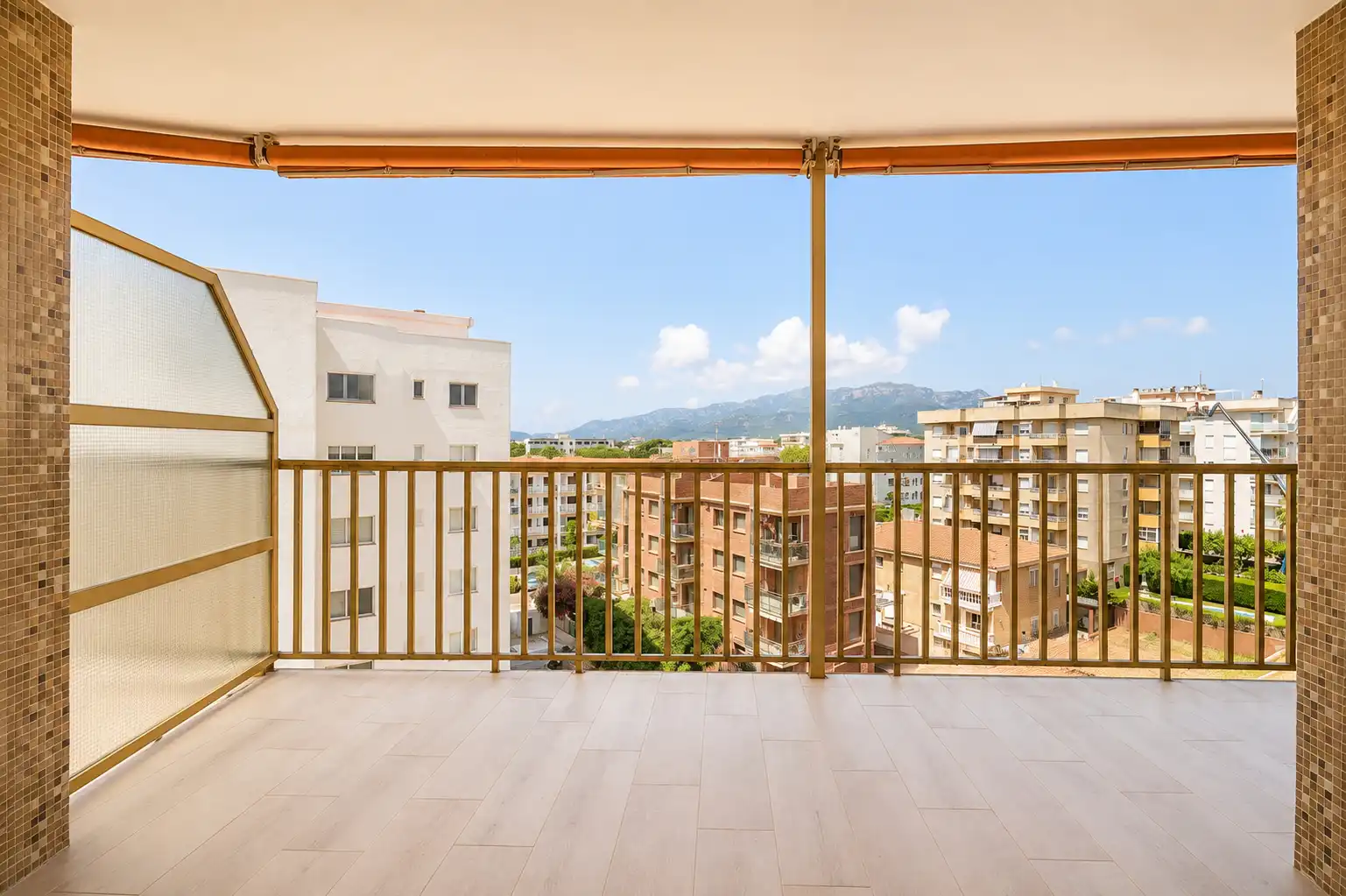 Apartamento con ascensor en venta en Passeig Maritim 116, imagen 17