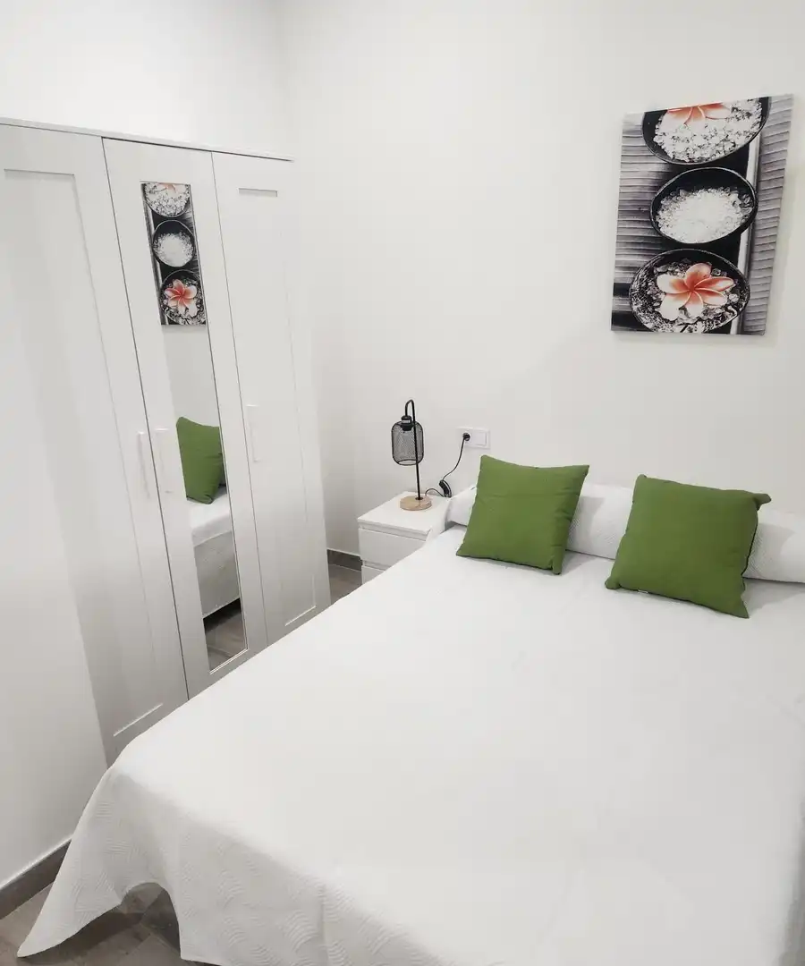 Habitación de Estudio de alquiler en Cartagena con Amueblado