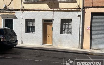 Exterior view of House or chalet for sale in Torrent  with Air Conditioner and Terrace