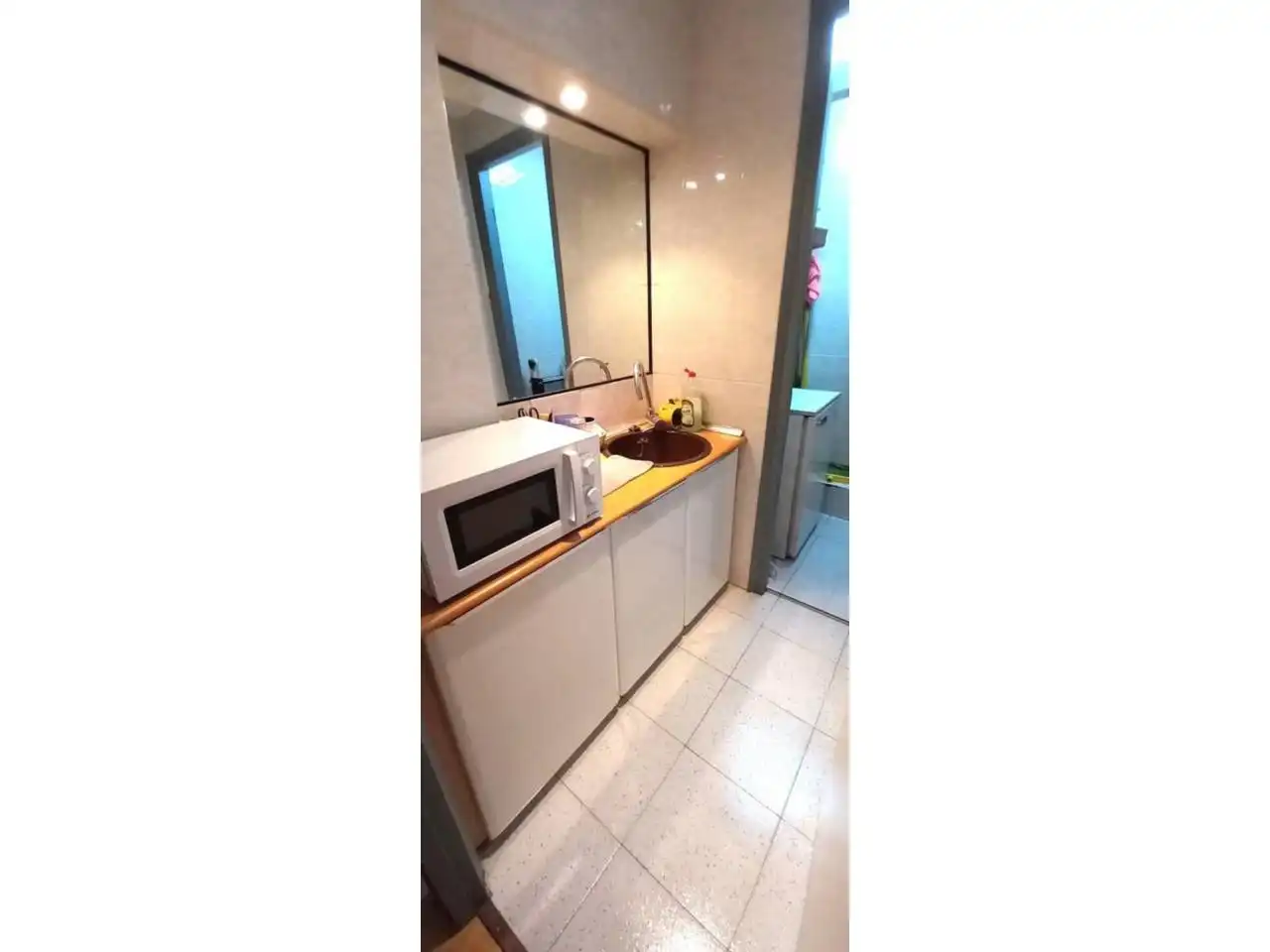 Kitchen of Office for sale in Barcelona  with Air Conditioner