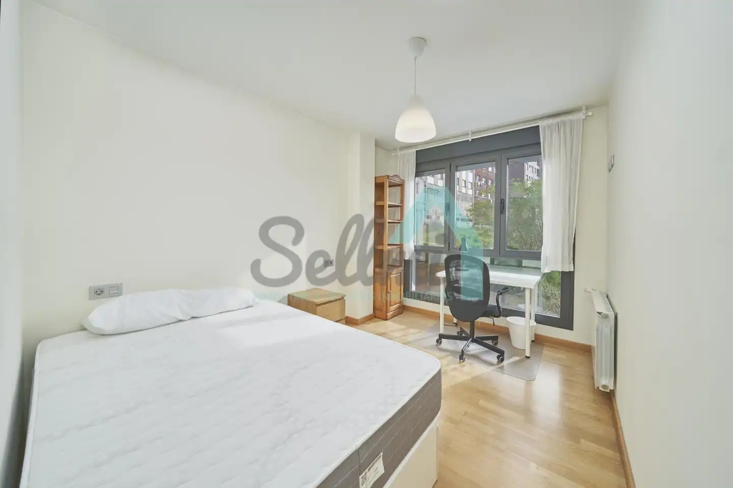 Bedroom of Flat for rent in Oviedo   with Heating and Furnished