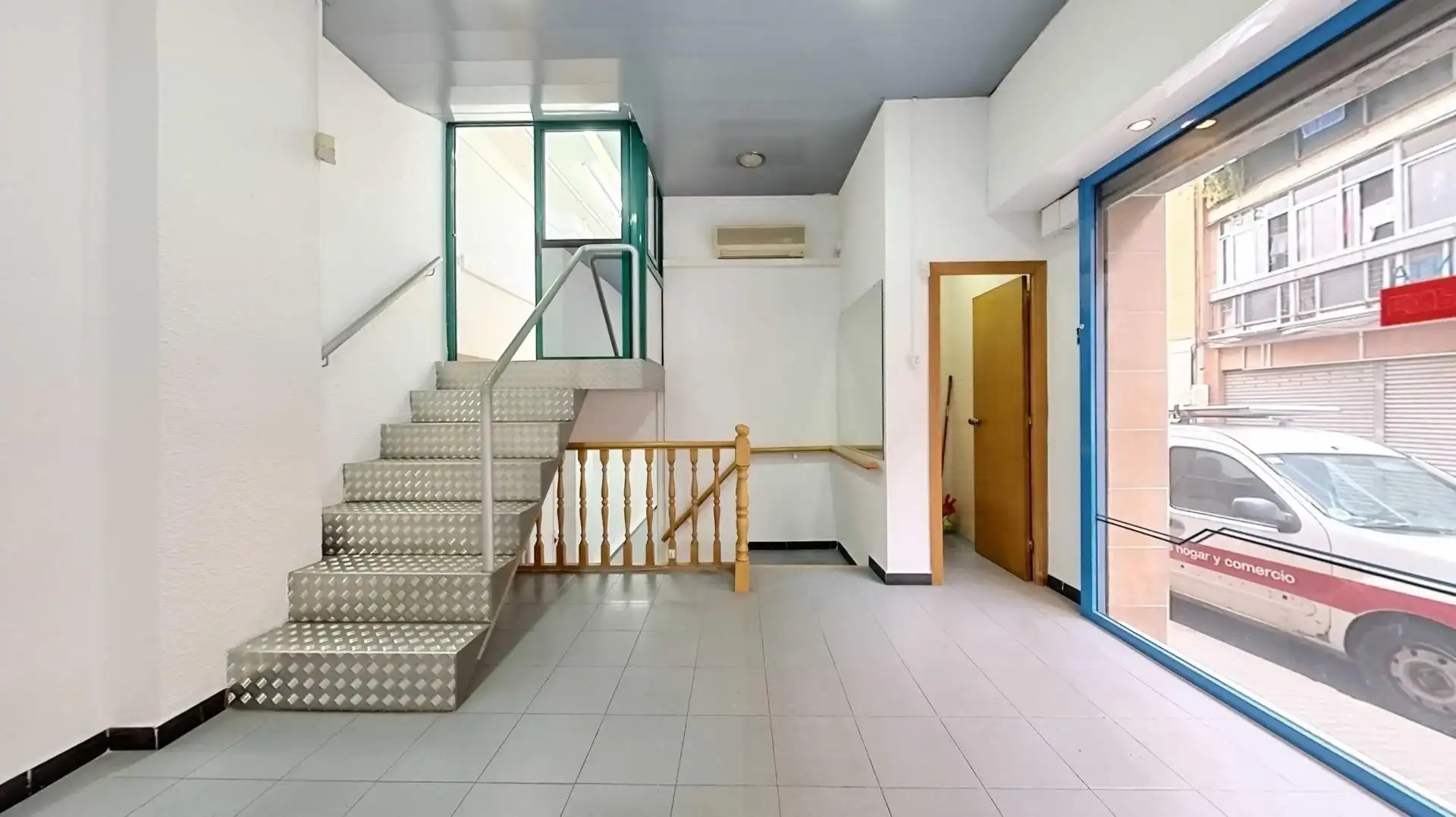 Local comercial en venta en Calle Juan Valentín Escalas, imagen 10