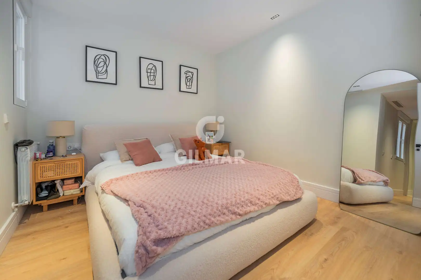 Habitación de Piso en venta en Madrid con Calefacción