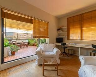 Living room of Apartment to share in  Barcelona Capital  with Air Conditioner and Terrace