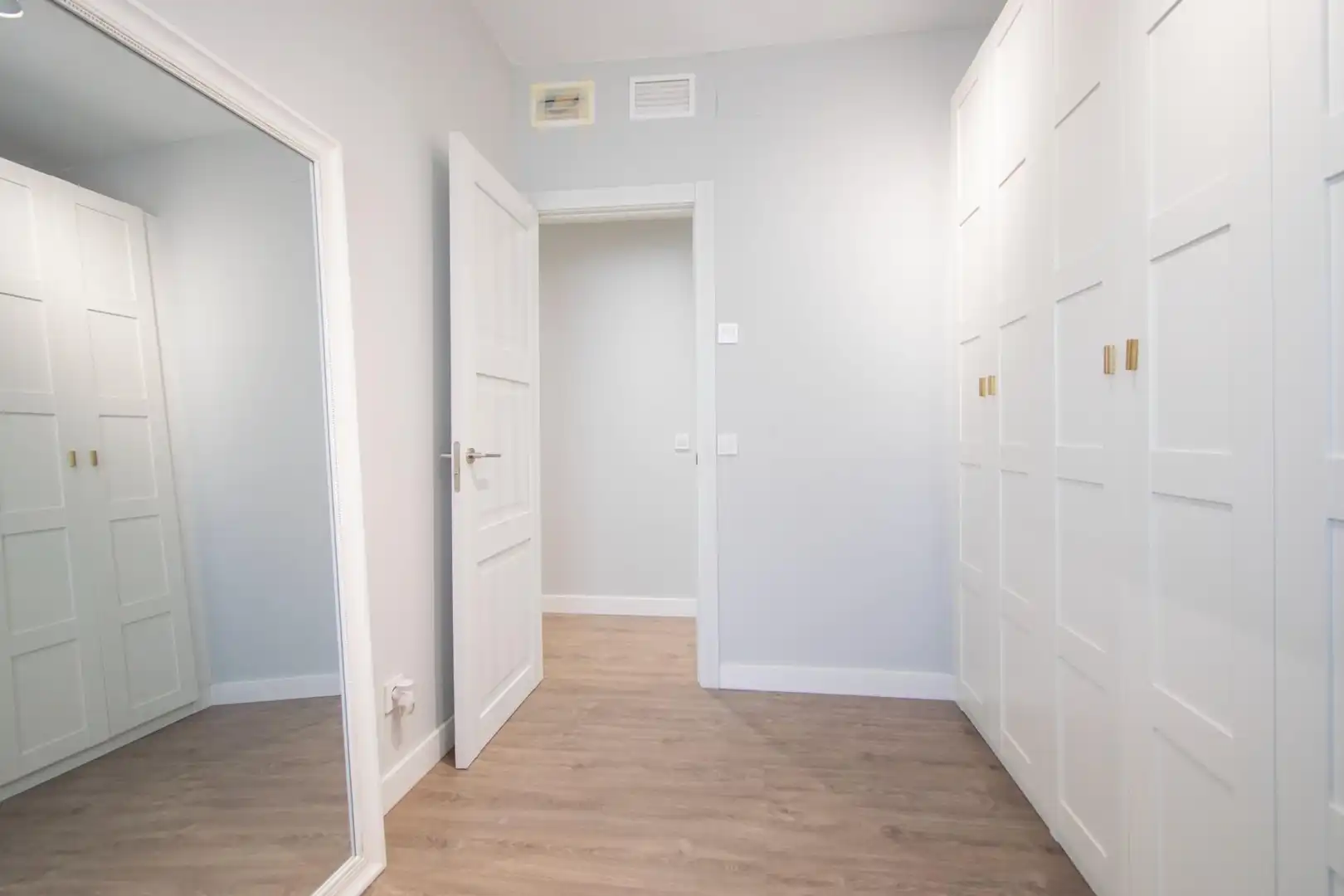 Flat for sale in Este - Alcosa- Torreblanca