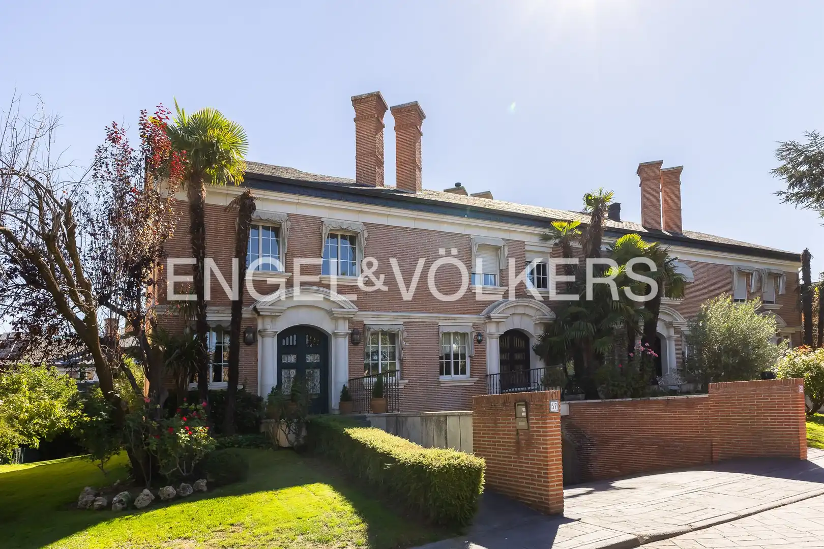 Exterior view of Detached homes for sale in Valdepastores - Las Encinas