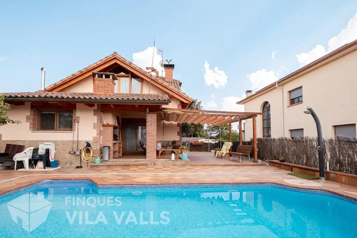 Vista exterior de Casa o xalet en venda en Castellterçol amb Calefacció, Jardí privat i Terrassa