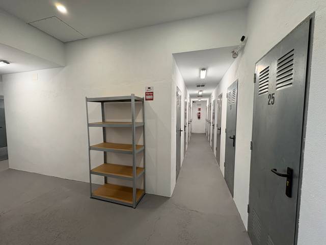 Trastero en Alquiler en Avenida de la Ilustración, 61 en Cuevas - Ilustración