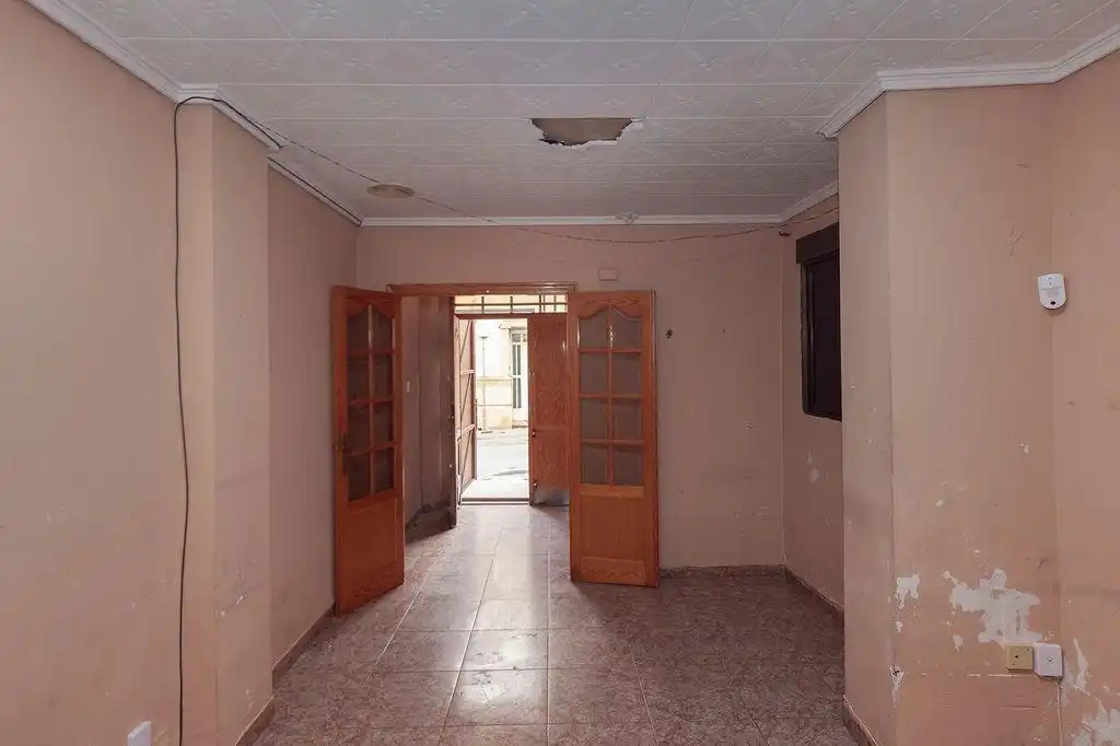 Houses for sale in Tavernes de la Valldigna  with Alarm