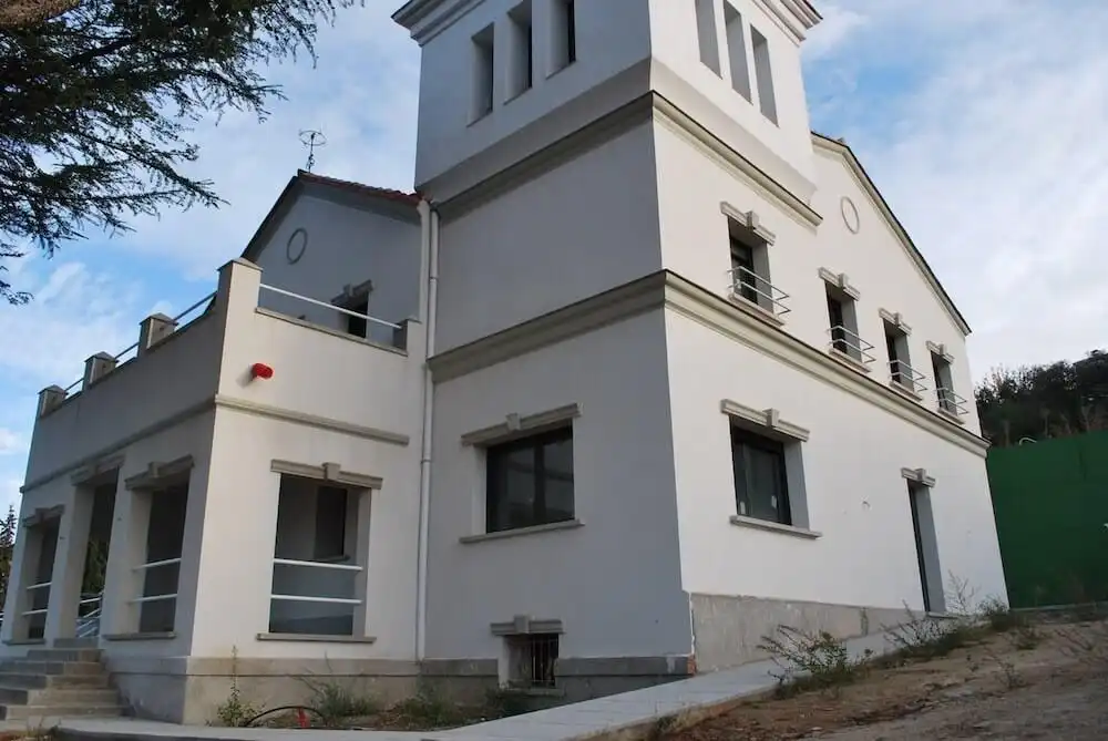 Vista exterior de Casa o xalet en venda en Torrelodones amb Jardí privat, Terrassa i Traster
