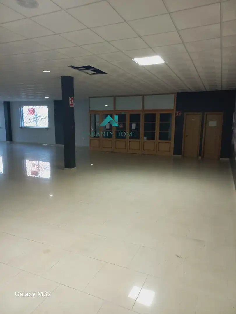 Nau industrial de lloguer en Pilas