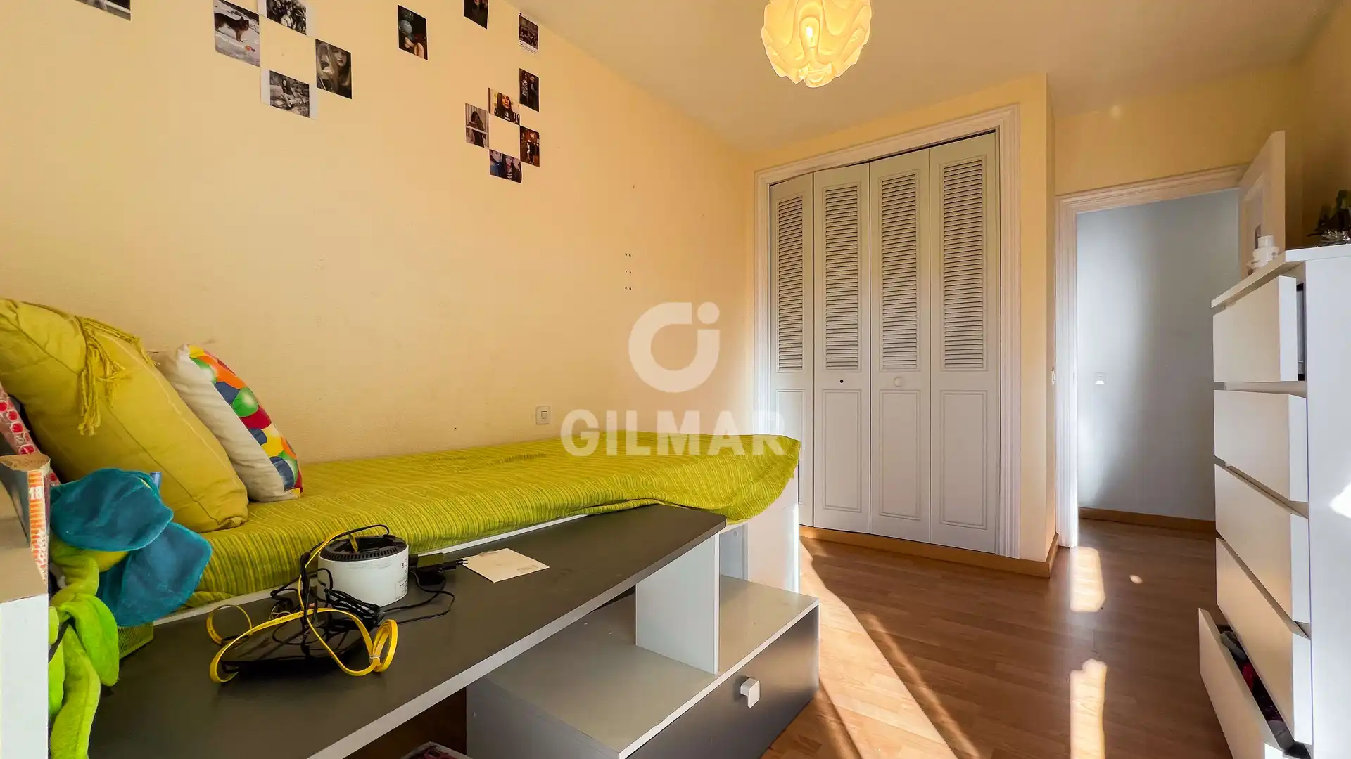Habitación de Casa adosada en venta en Collado Mediano con Calefacción, Jardín privado y Piscina