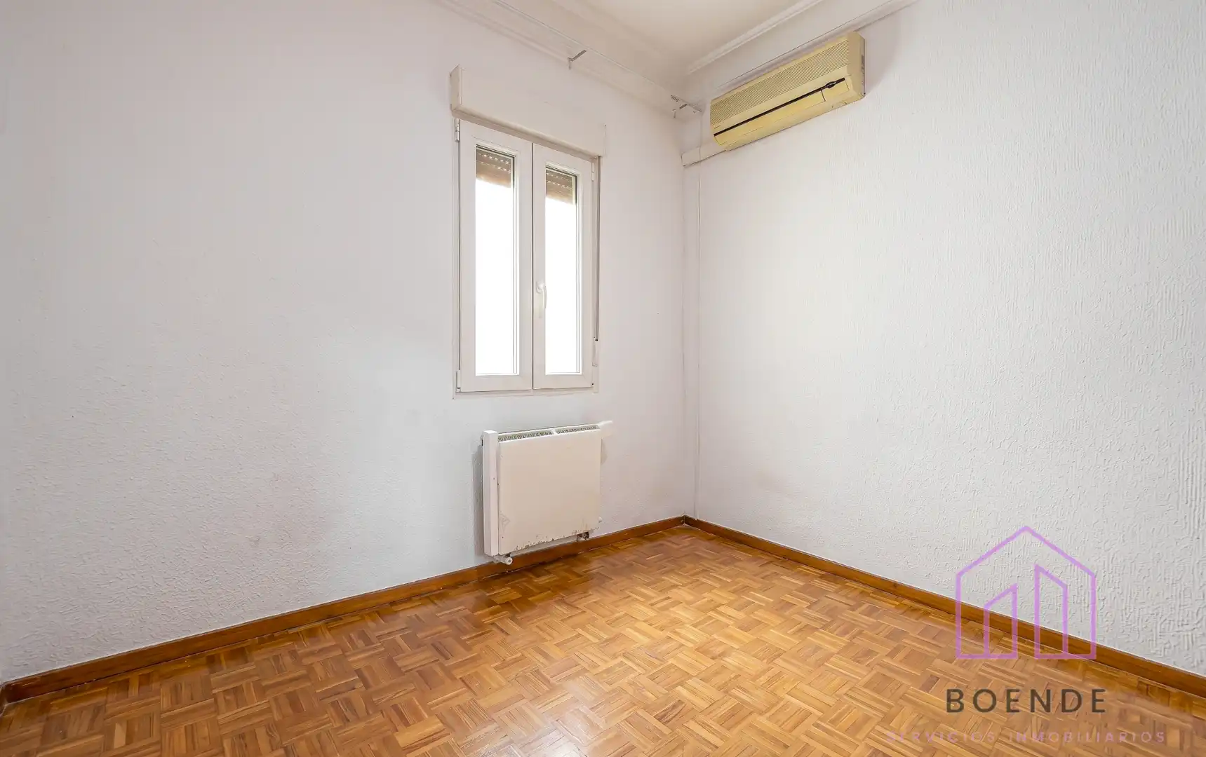 Flat for sale in Madrid  with Air Conditioner, Heating and Parquet flooring