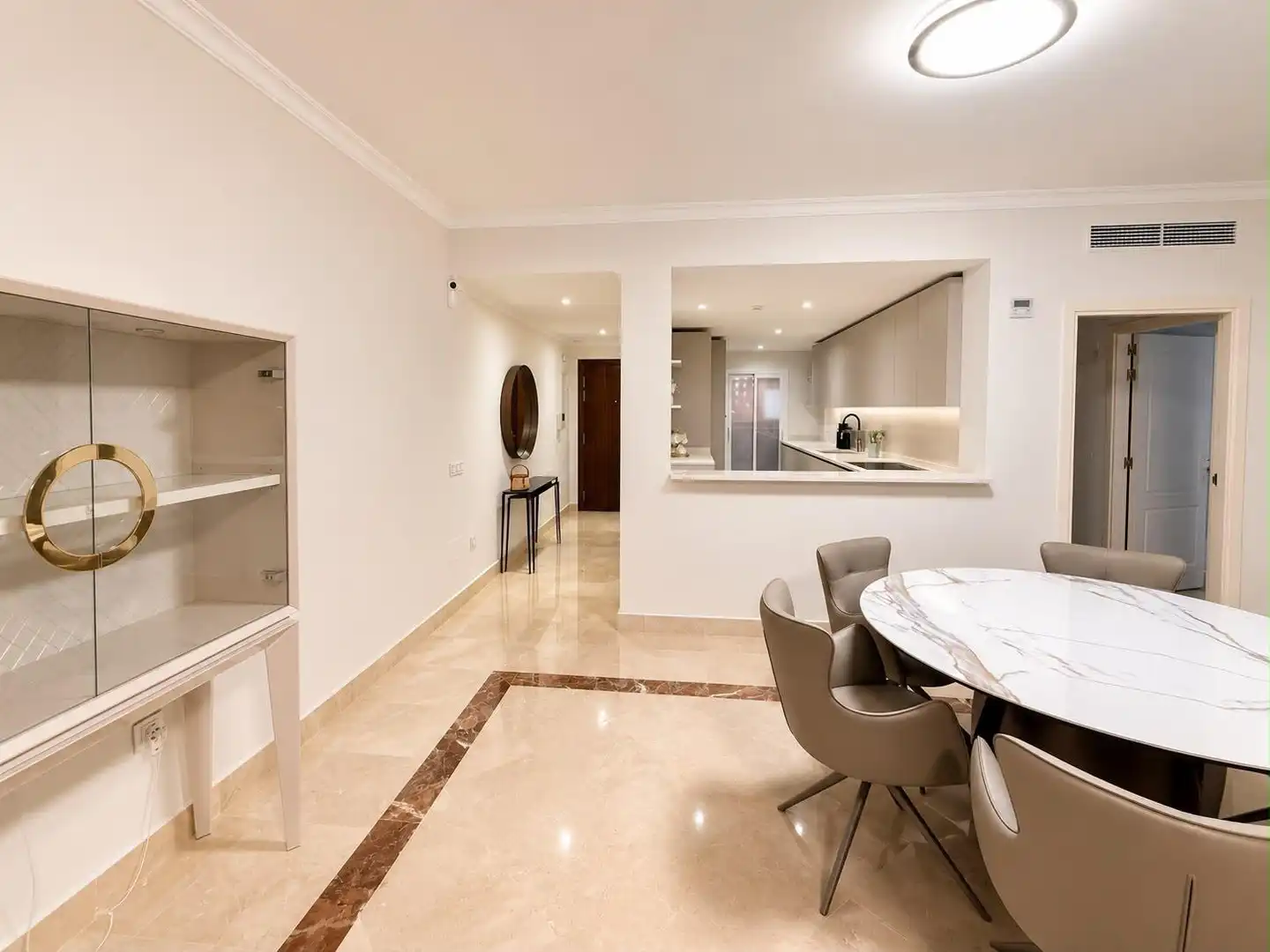 Kitchen of Ground floor for rent in Marbella  with Air Conditioner, Terrace and Swimming Pool