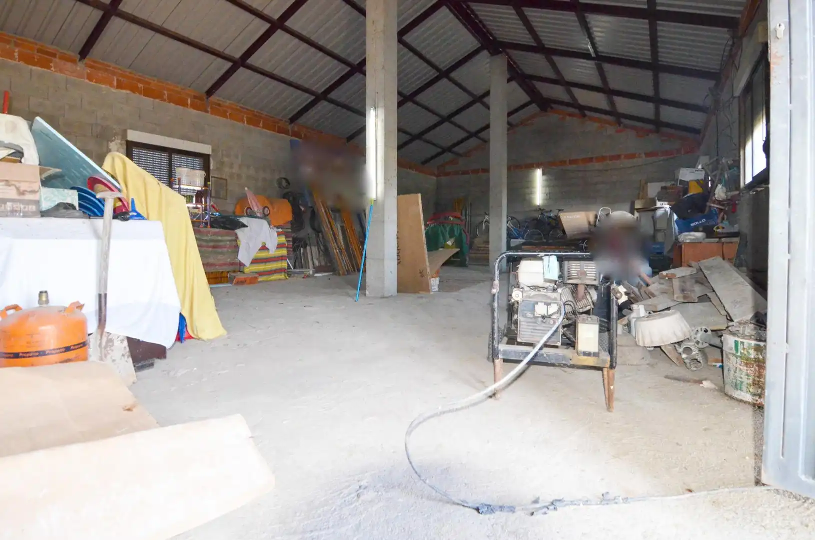 Industrial buildings for sale in Calvarrasa de Arriba