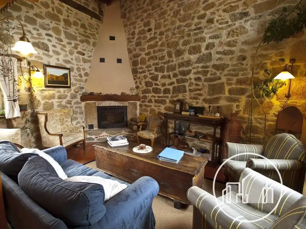 Sala de estar de Casa o chalet en venta en Merindad de Sotoscueva con Calefacción, Terraza y Balcón