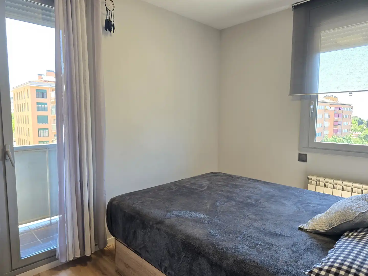 Habitación de Piso en venta en Sabadell con Calefacción, Parquet y Terraza
