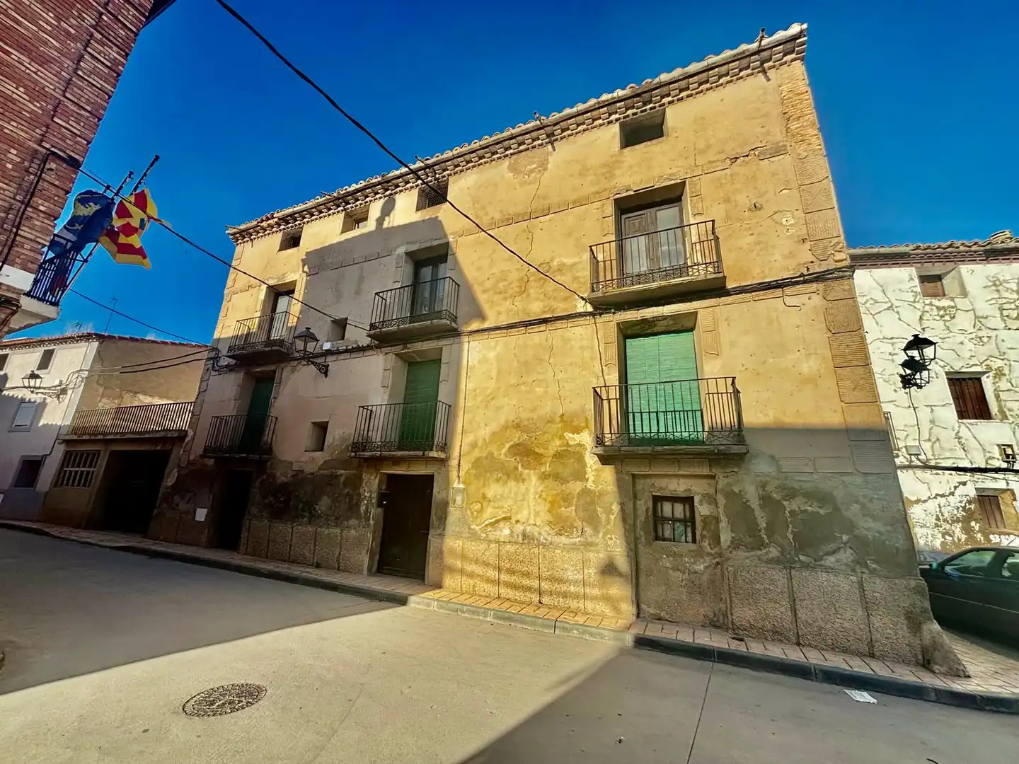 Vista exterior de Casa o xalet en venda en Agón amb Terrassa i Traster