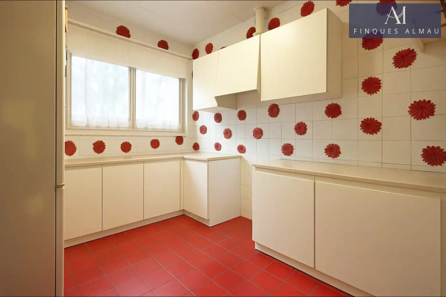 Cocina de Casa o chalet en venta en Sant Pere de Ribes con Calefacción, Jardín privado y Trastero