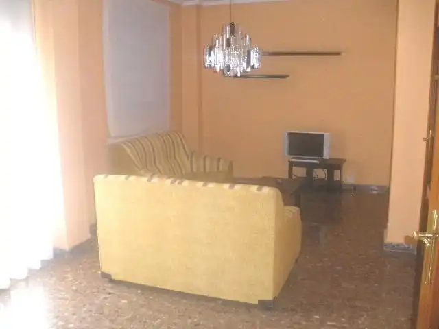 Sala de estar de Piso de alquiler en Valencia con Aire acondicionado, Calefacción y Trastero