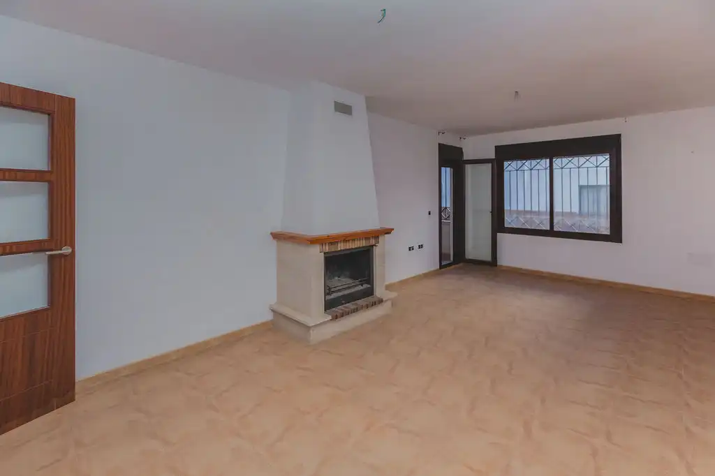 Piso en venta en C/ Almería, Fondón