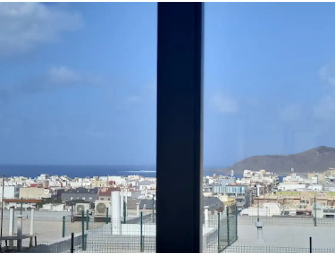 Vista exterior de Piso de alquiler en Las Palmas de Gran Canaria con Amueblado, Horno y Lavadora