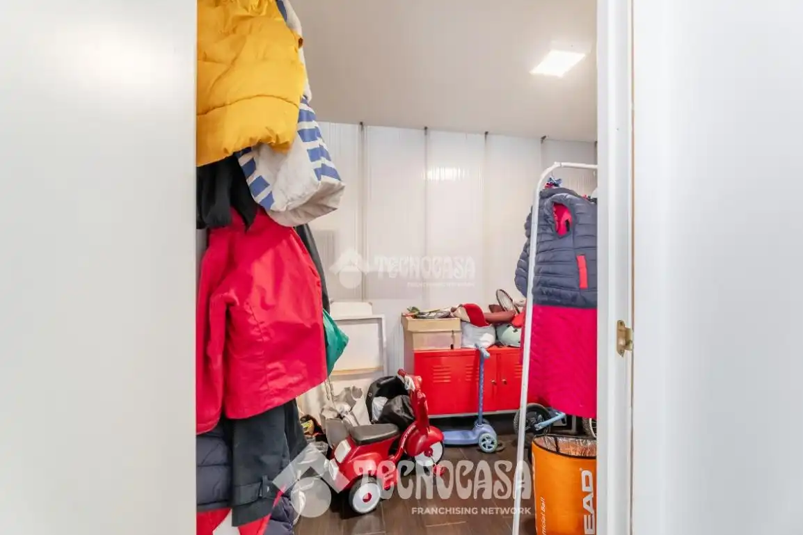 Flat for sale in Las Rozas de Madrid  with Storage room and Community pool