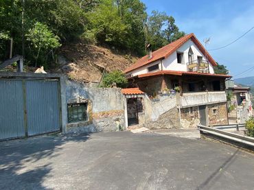 House with balcony for sale in Caserio Linares Turon