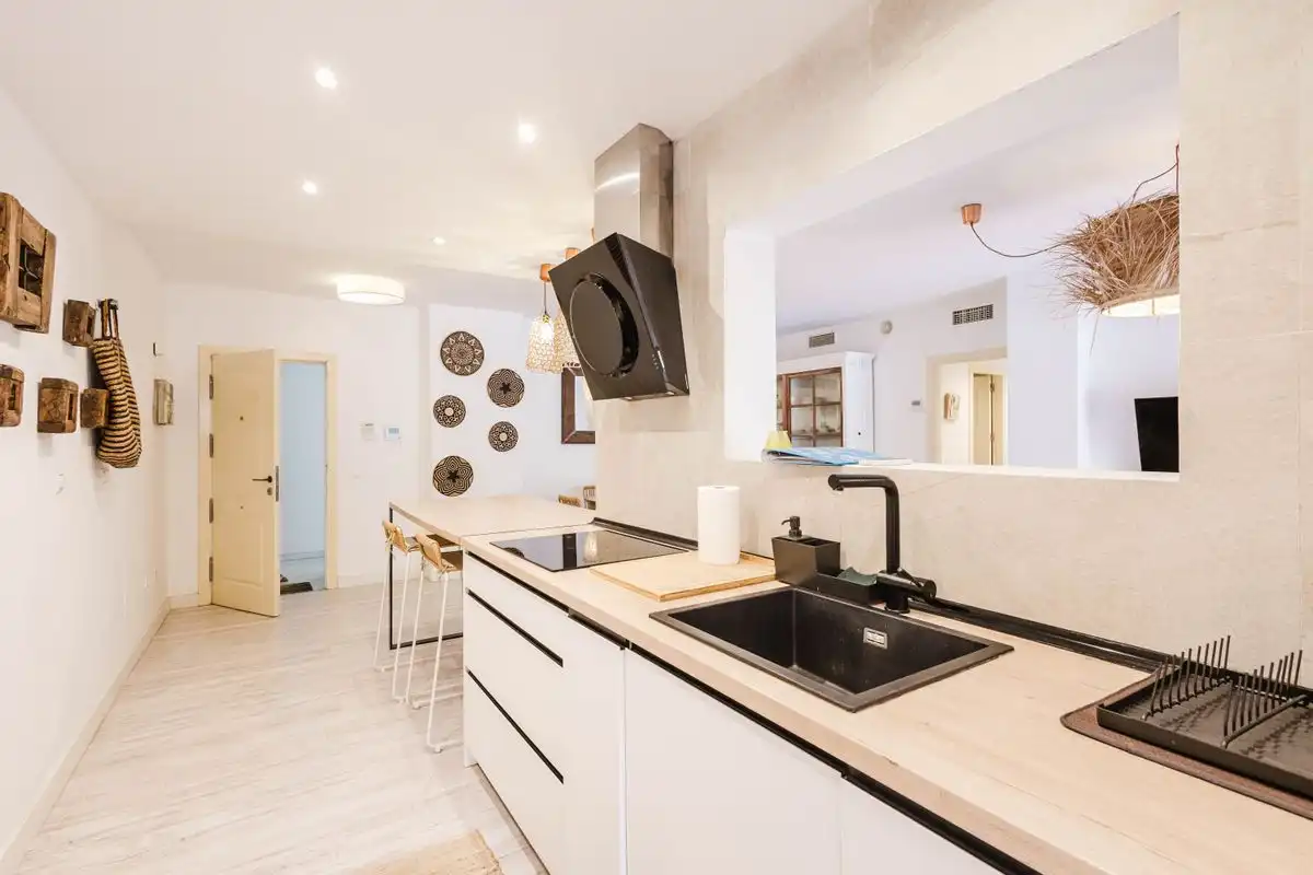 Kitchen of Ground floor for sale in Marbella  with Air Conditioner, Heating and Private garden