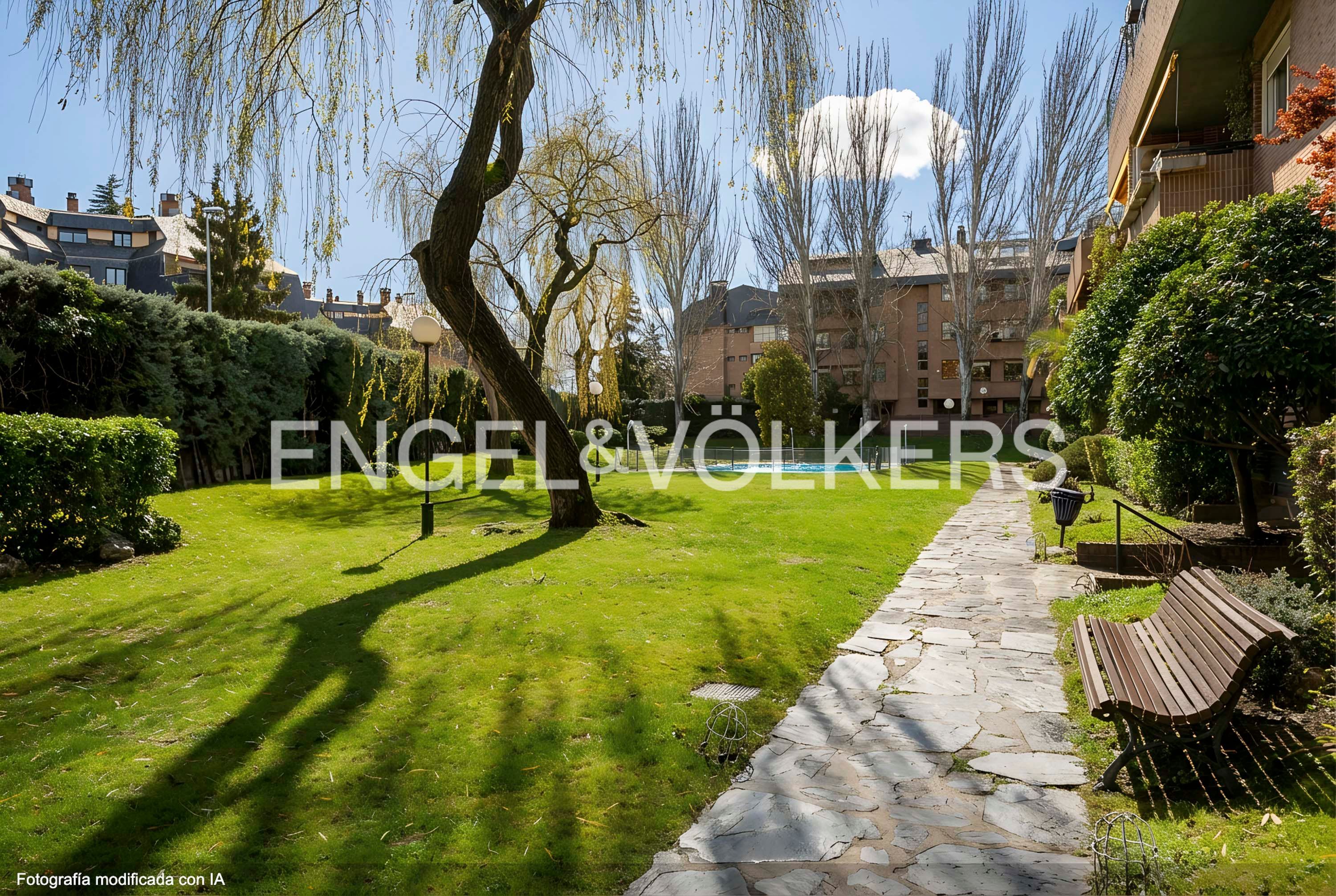 Exterior view of Apartment for sale in Majadahonda  with Heating, Private garden and Balcony