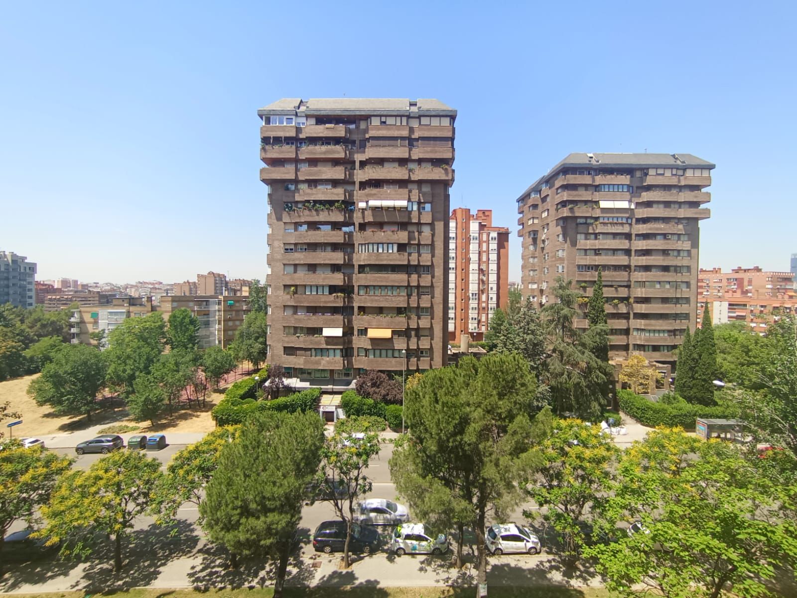 Vista exterior de Pis de lloguer en  Madrid Capital amb Calefacció, Terrassa i Balcó