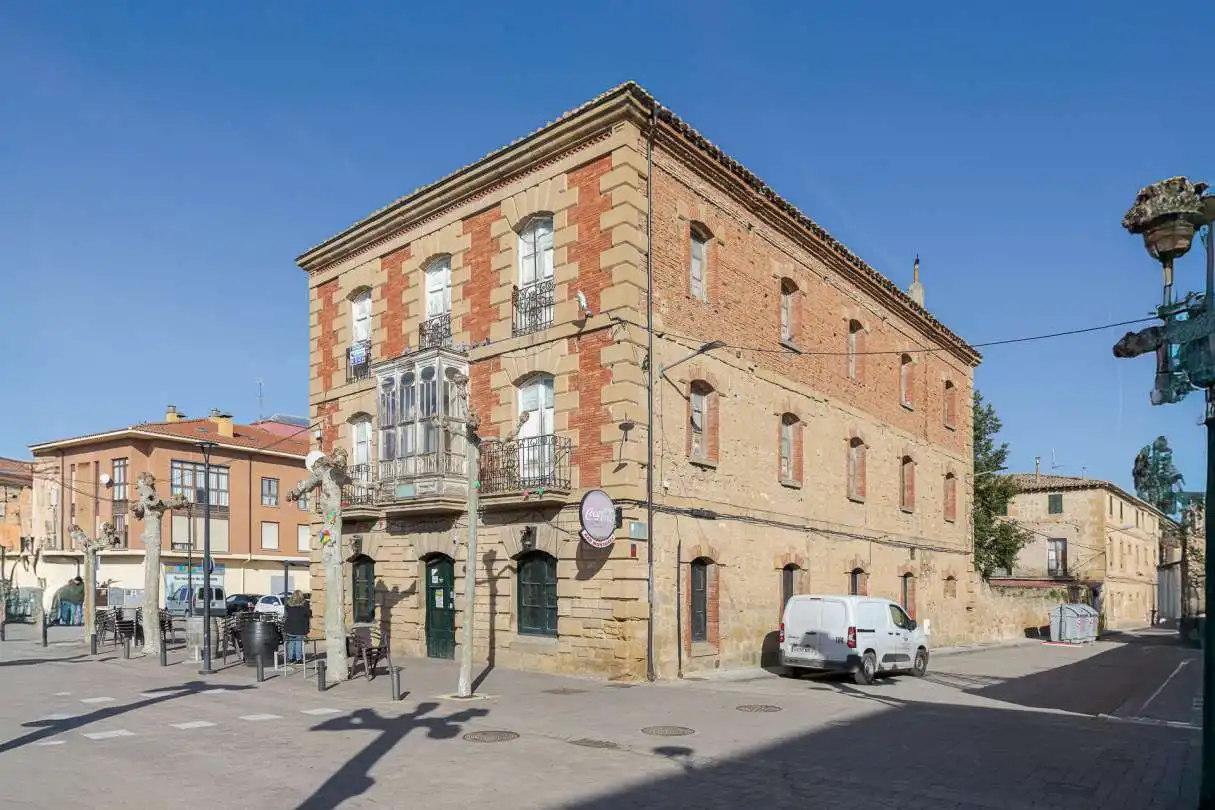 Vista exterior de Casa o xalet en venda en Casalarreina amb Jardí privat