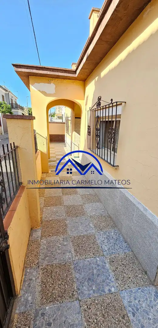 Vista exterior de Casa o chalet en venta en Sanlúcar de Barrameda con Aire acondicionado y Trastero
