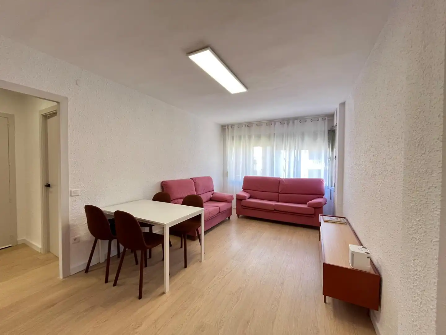 Sala de estar de Piso en venta en Amposta con Parquet, Terraza y Balcón