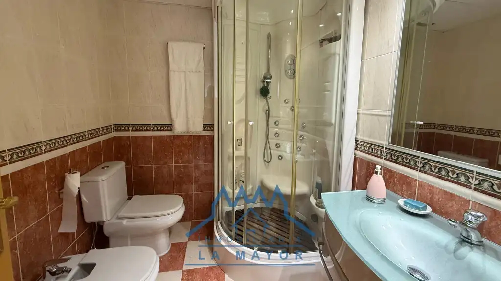 Baño de Piso en venta en Ciudad Real con Aire acondicionado, Calefacción y Trastero