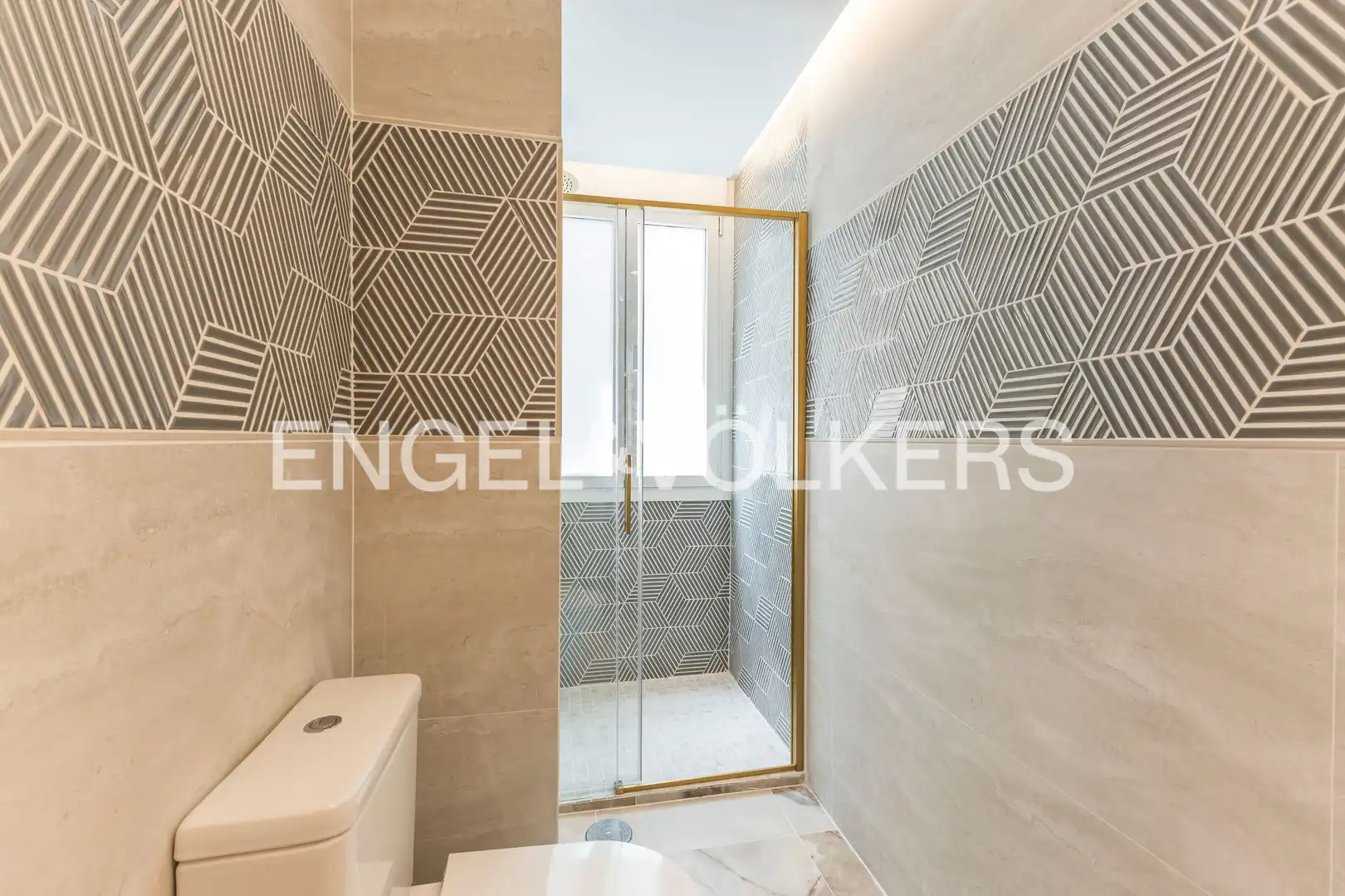 Piso con ascensor en venta en Calle de Guzmán el Bueno, imagen 36