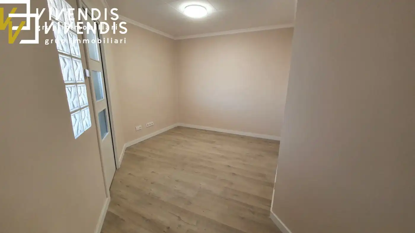 Bedroom of Attic for rent in Lleida  with Air Conditioner, Heating and Parquet flooring