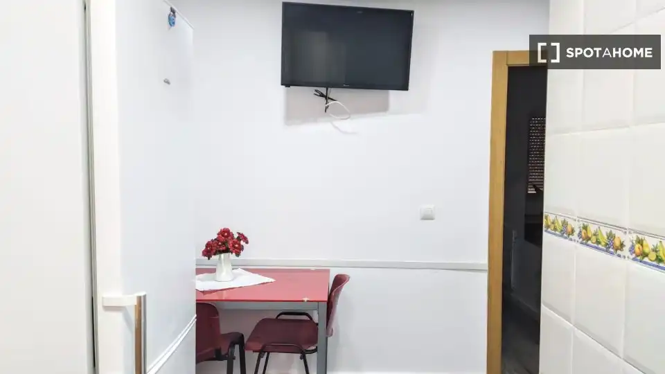 Dining room of Flat for rent in Burjassot  with Air Conditioner, Heating and Furnished