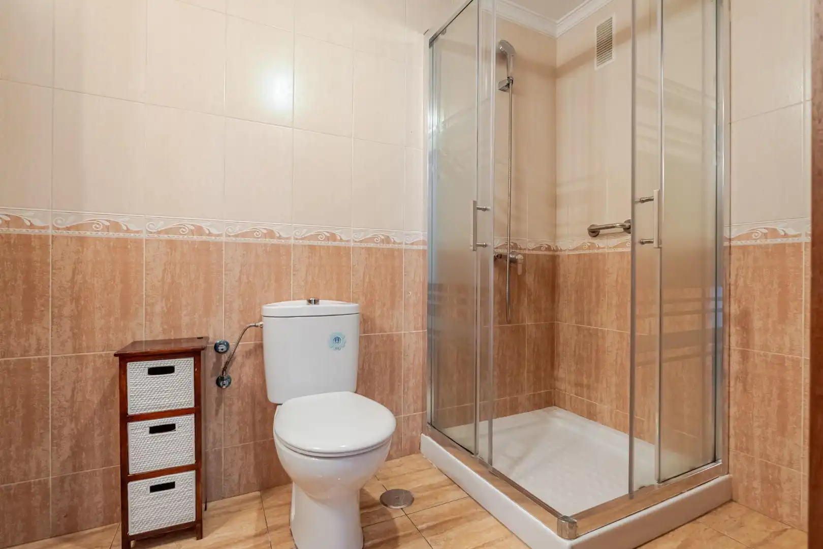 Baño de Piso en venta en Ingenio con Amueblado