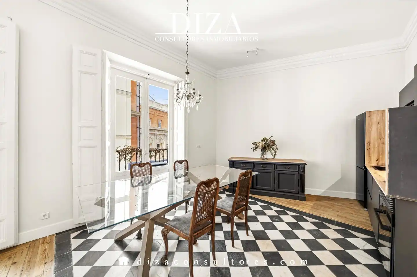 Dining room of Flat for sale in Madrid  with Air Conditioner, Terrace and Furnished