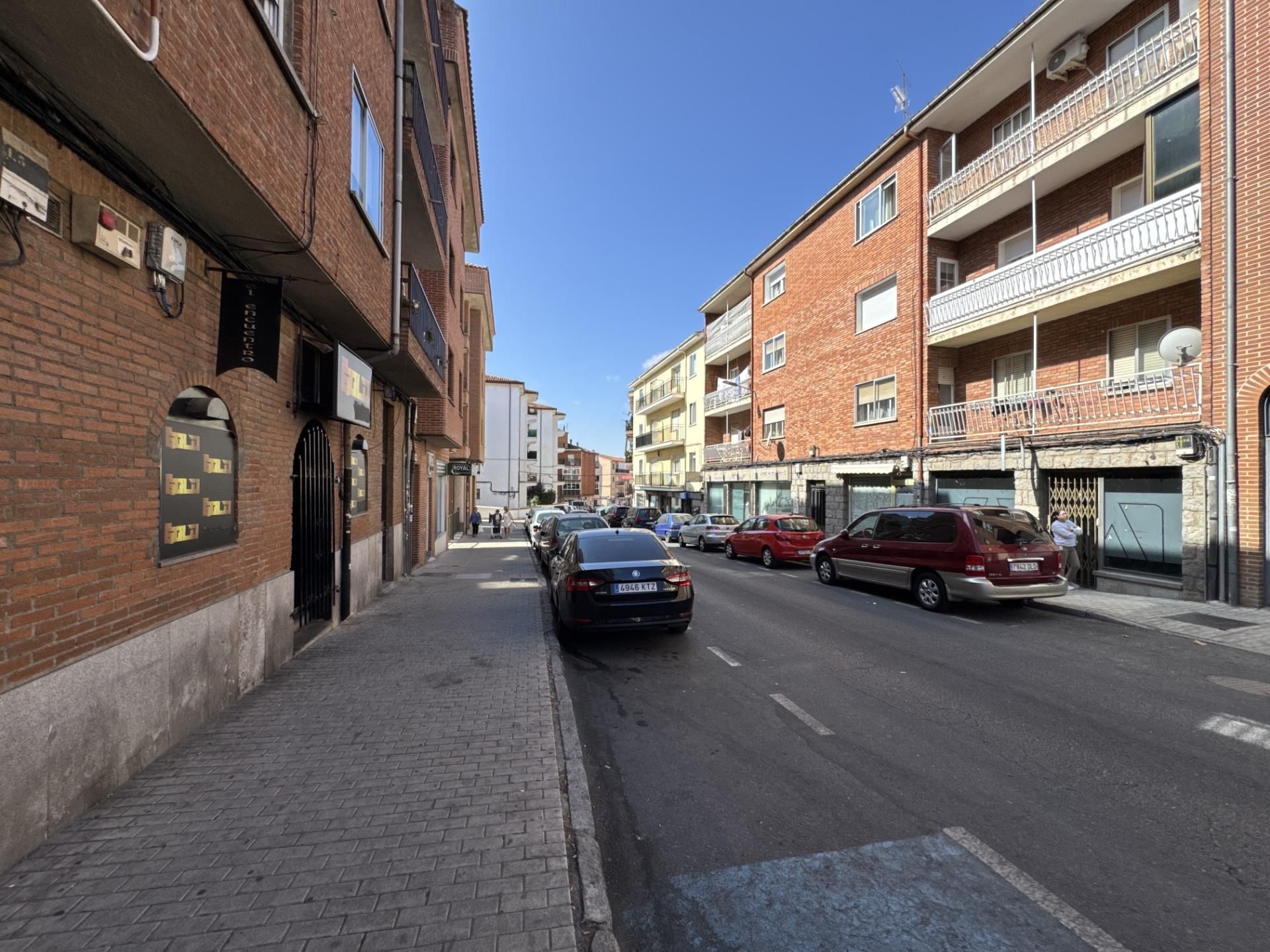 Vista exterior de Apartament en venda en Ávila Capital amb Terrassa