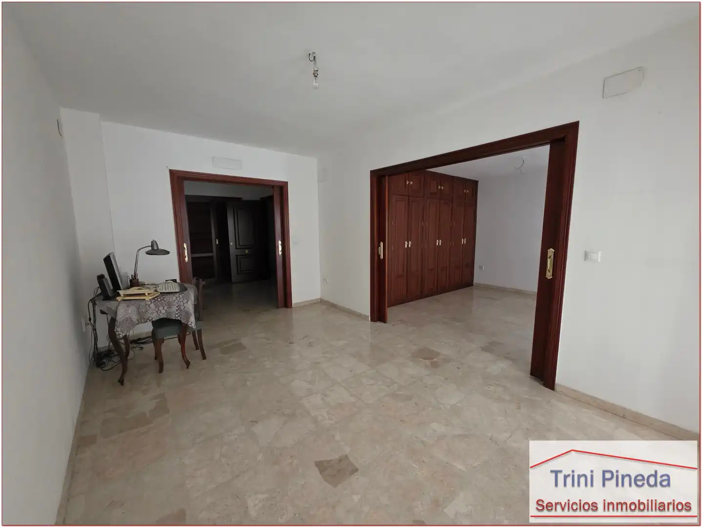 Wohnzimmer von Wohnung zum Verkauf in Sevilla mit Ofen und Waschmaschine