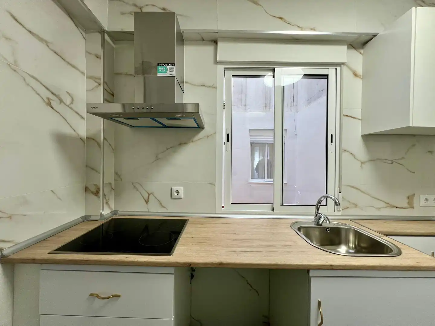 Kitchen of Flat for sale in Córdoba