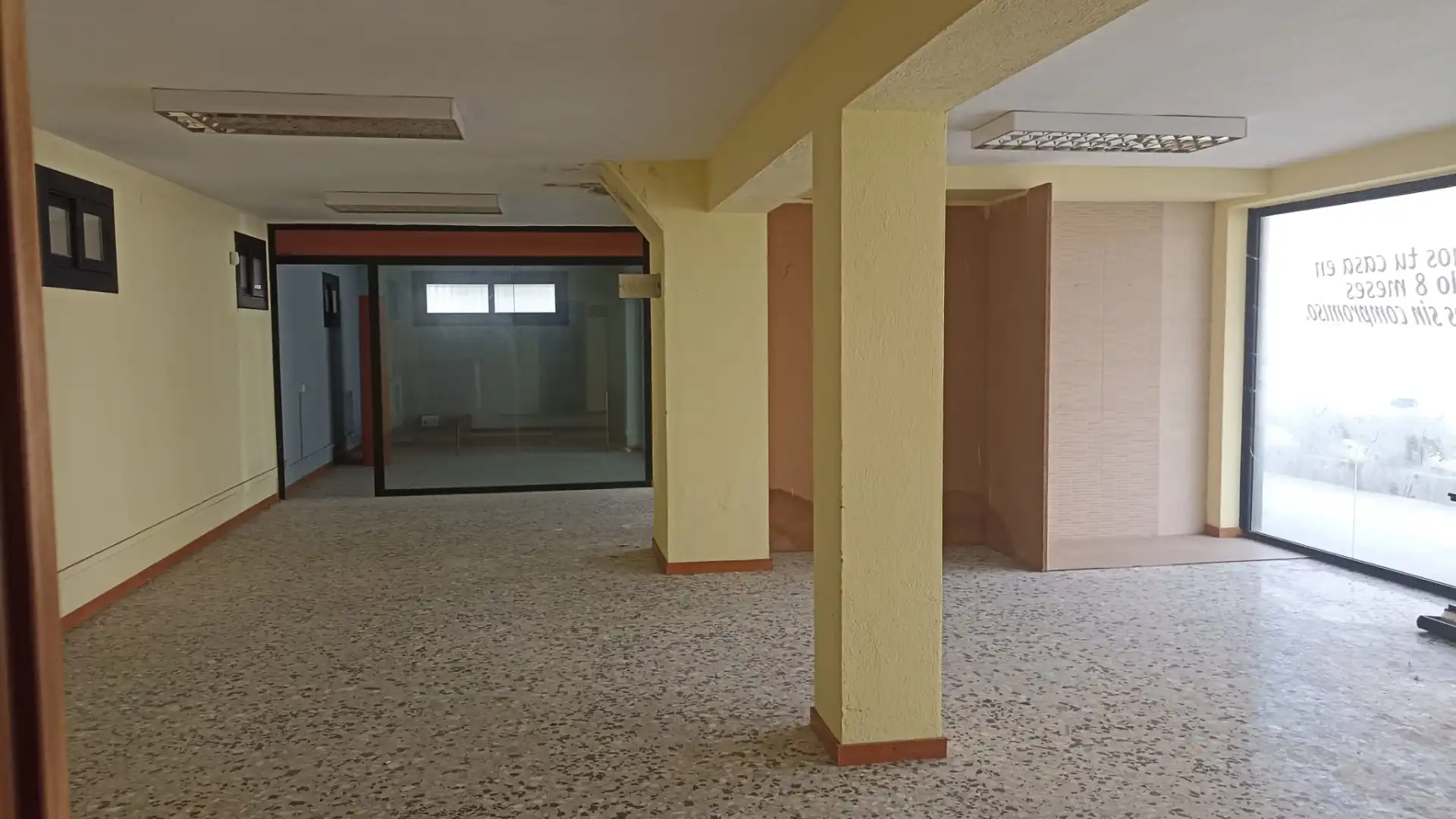 Gewerbefläche zum Verkauf in Avinguda de Montserrat, imagen 3