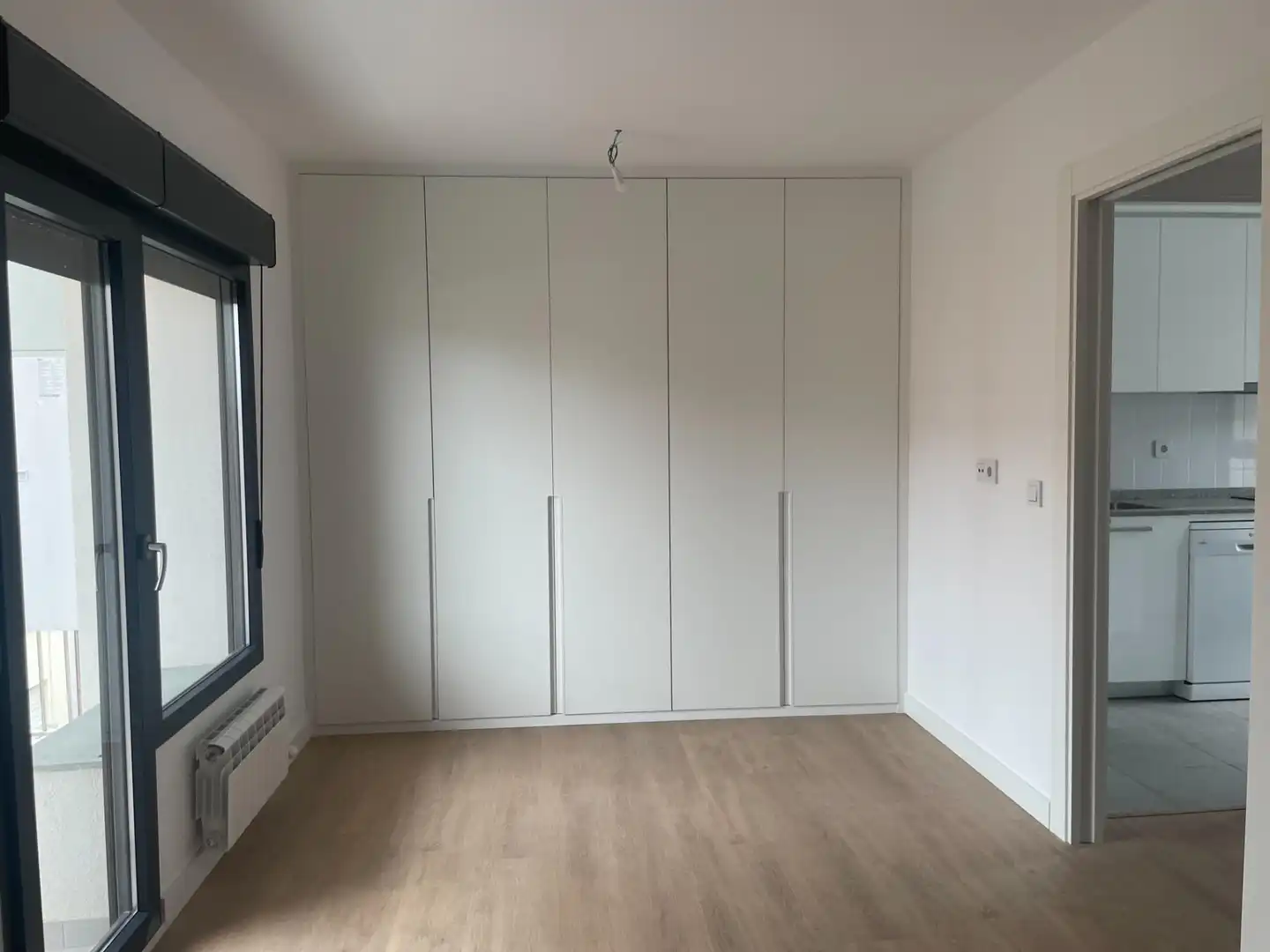 Habitación de Apartamento de alquiler en León Capital  con Calefacción, Parquet y Terraza