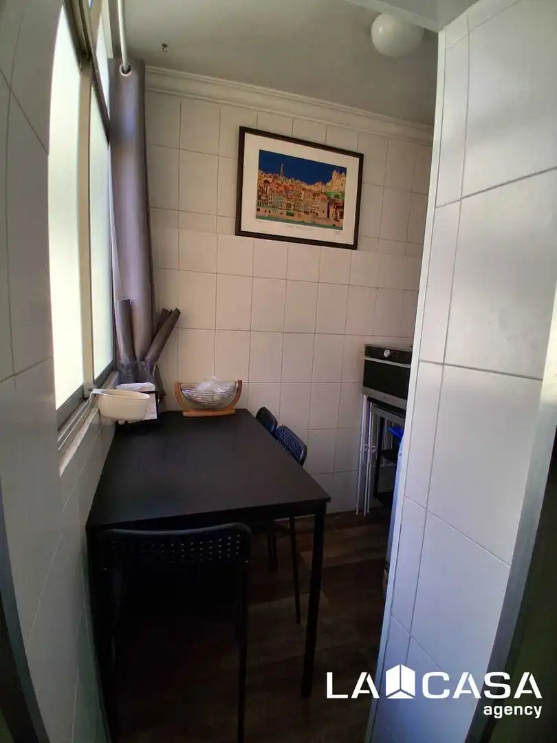Cuina de Pis en venda en Dos Hermanas amb Aire condicionat i Terrassa