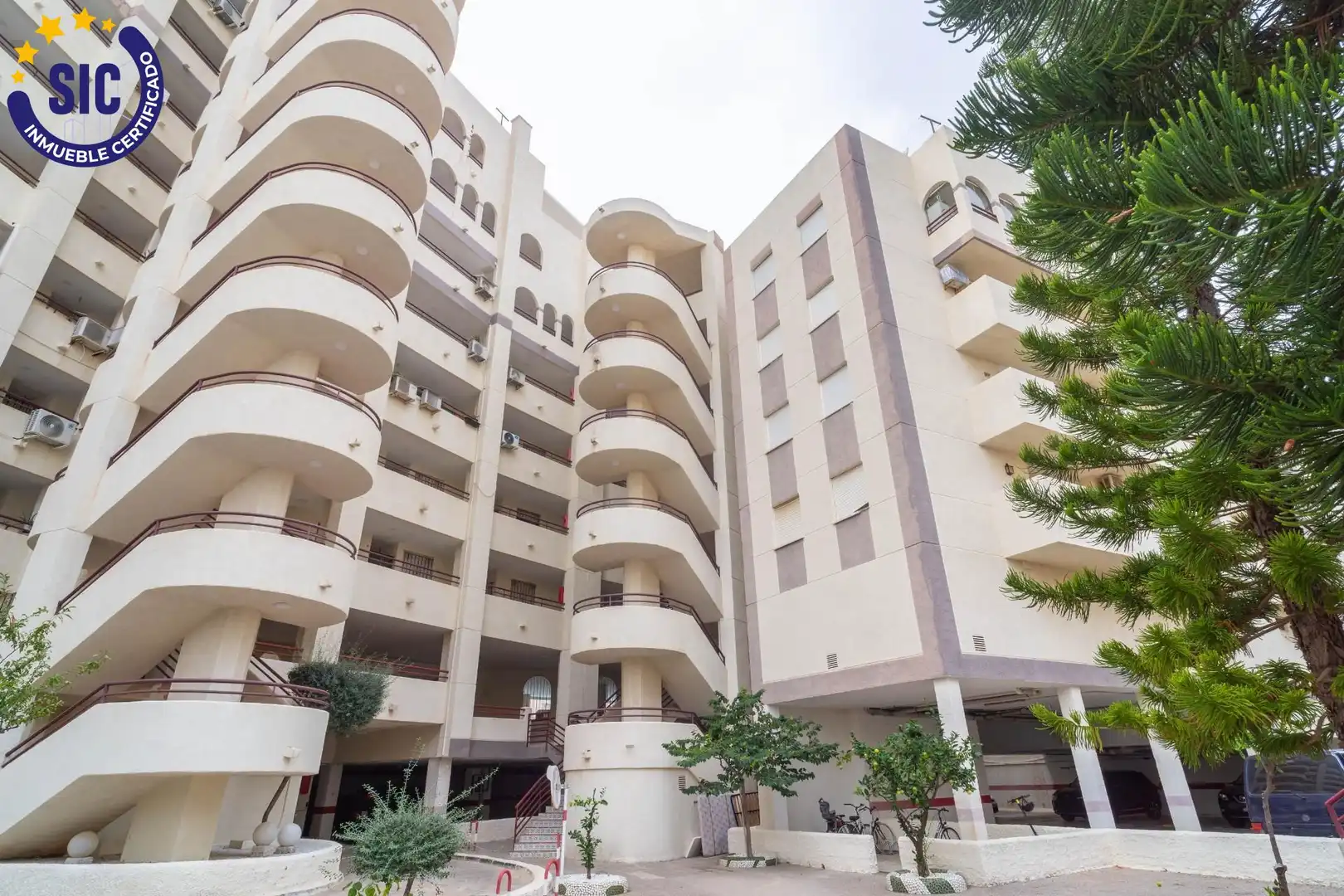 Vista exterior de Apartament en venda en Oropesa del Mar / Orpesa amb Terrassa, Moblat i Piscina comunitària