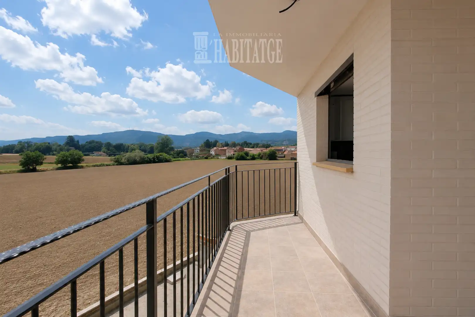 Casa d'obra nova amb terrassa en venda a Carrer Balenyà, imagen 27