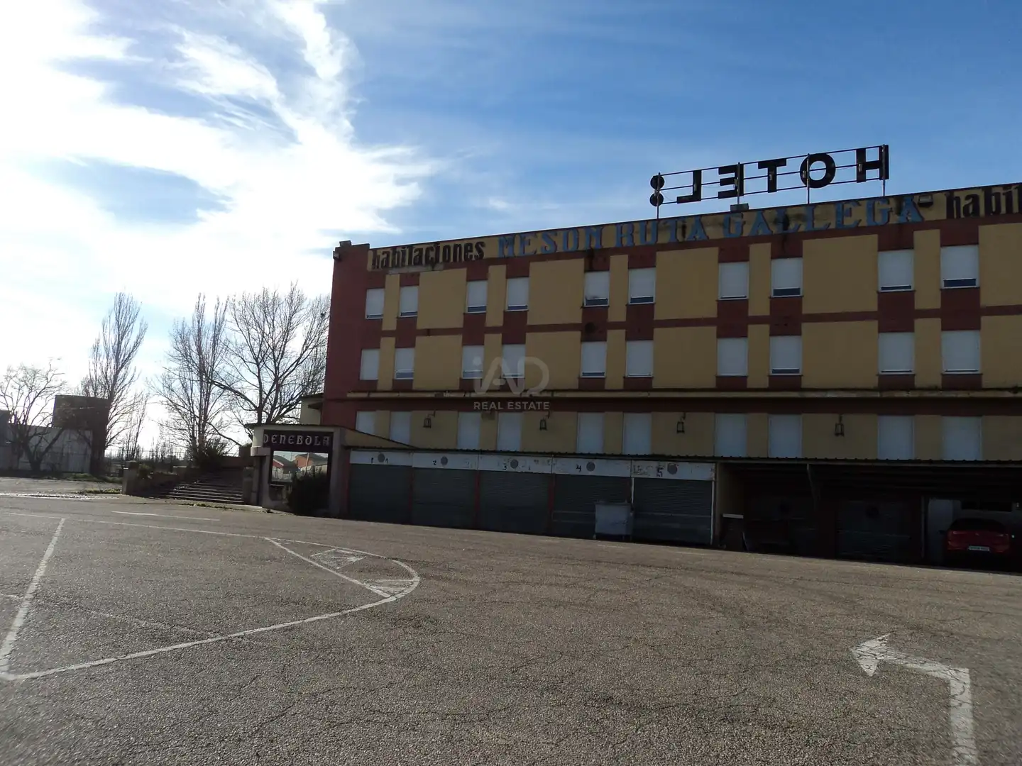 Außenansicht von Geschaftsraum zum Verkauf in Riego de la Vega