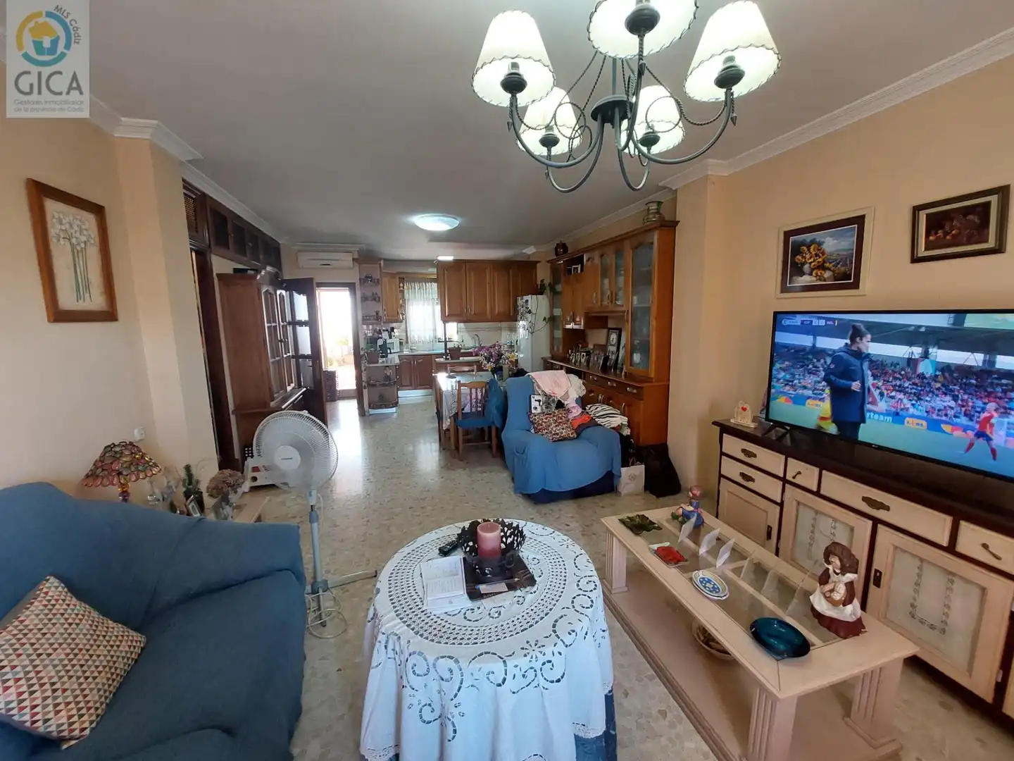 Sala d'estar de Casa o xalet en venda en Algeciras